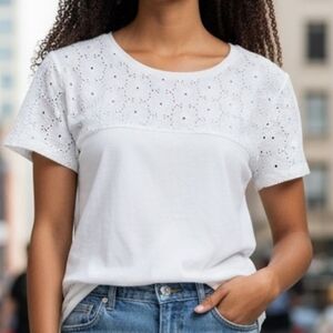Van Heusen White Eyelet Accent Top 5009